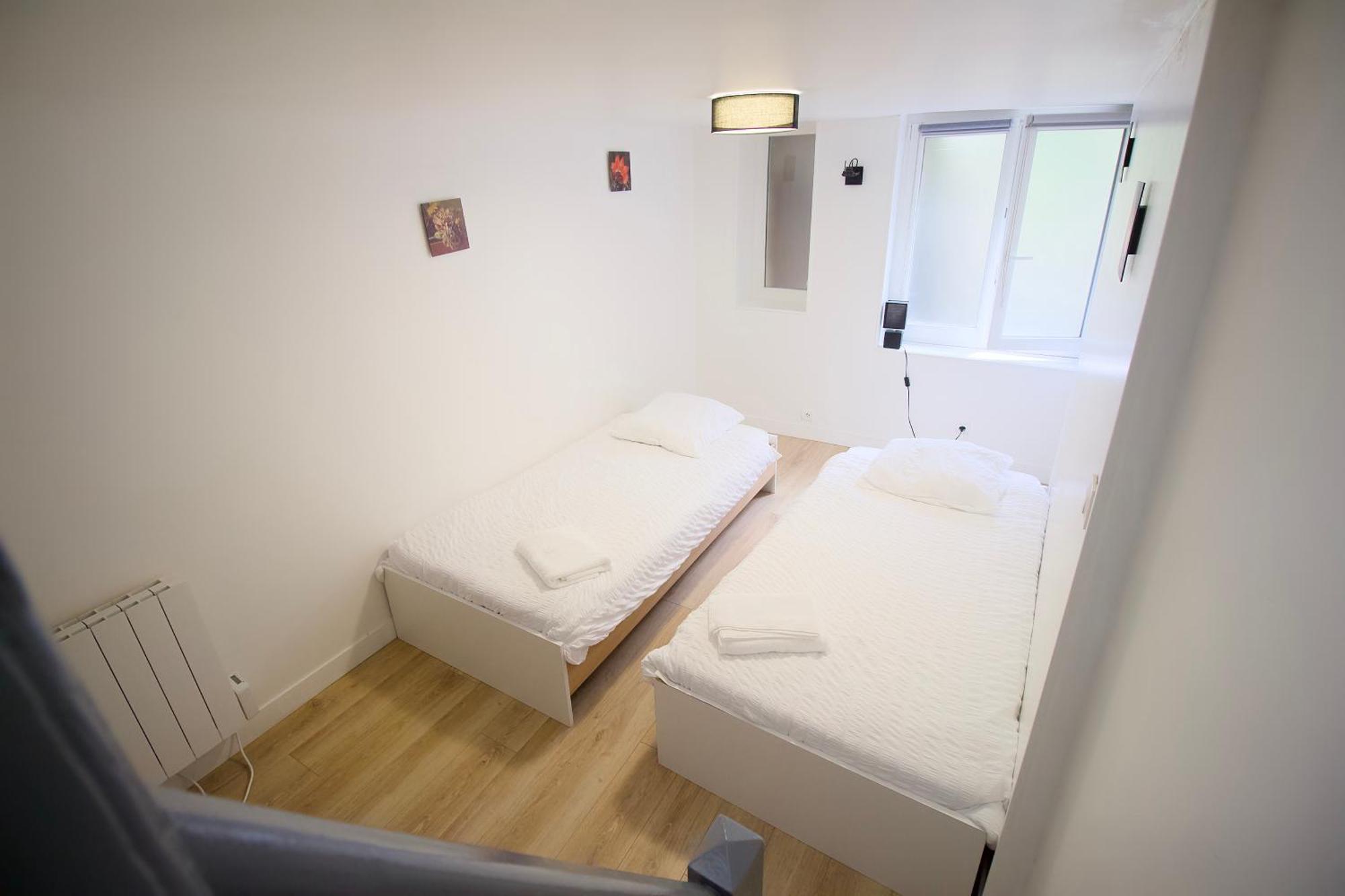 Triplex Lumineux A Cherbourg, Hyper Centre, 2 Pas Du Port & Vie Nocturne, Intendance Luxury Host Экстерьер фото